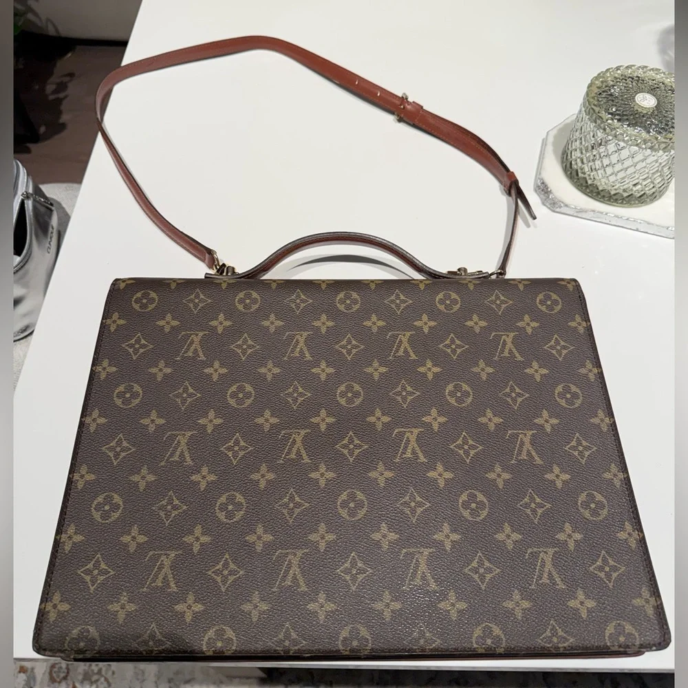 LOUIS VUITTON Monogram Porte Documents Bandouliere Bag.